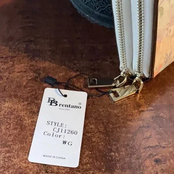 NWT Brentano Double Zippy Wristlet Wallet Dog In a Wagon - Picture 2 of 10